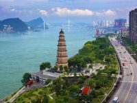 风水祖师与宜昌天然塔